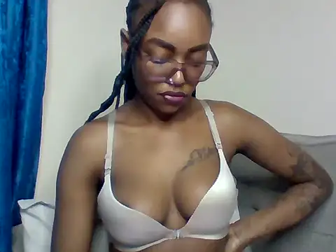 Snapshot of _crystal_princesss chatting on June 14, 2026, 10:22 pm crystal princesss online show from June 14, 2026, 10:22 pm