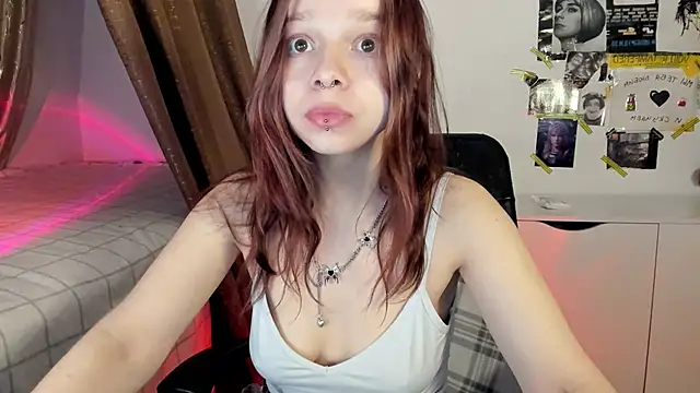 Snapshot of crystal_lilith chatting on February 3, 2025, 5:46 pm crystal lilith online show from February 3, 2025, 5:46 pm