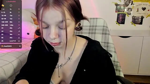 Snapshot of crystal_lilith chatting on February 3, 2025, 9:07 pm crystal lilith online show from February 3, 2025, 9:07 pm