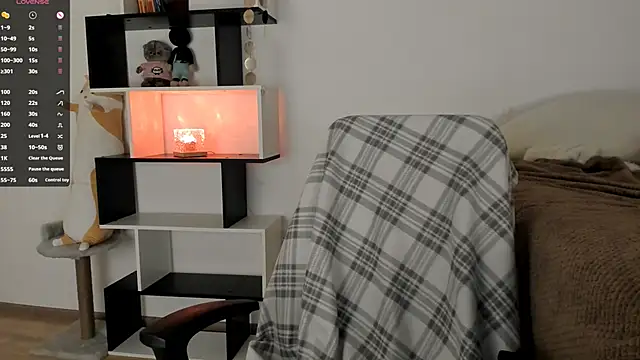 Snapshot of crystal_lilith chatting on March 22, 2025, 10:39 am crystal lilith online show from March 22, 2025, 10:39 am