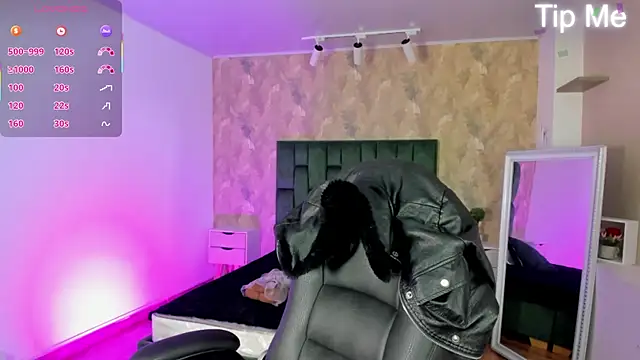 Snapshot of april_dumont chatting on February 24, 2026, 11:11 am april dumont online show from February 24, 2026, 11:11 am