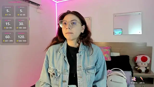 april dumont online show from September 18, 2025, 12:52 pm