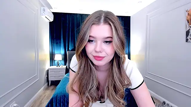 FollowLovee online show from February 25, 2025, 11:37 pm