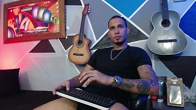 MagnusFrost online show from February 19, 2026, 1:35 am