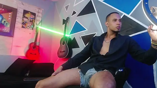 Snapshot of MagnusFrost chatting on October 10, 2025, 2:56 am MagnusFrost online show from October 10, 2025, 2:56 am