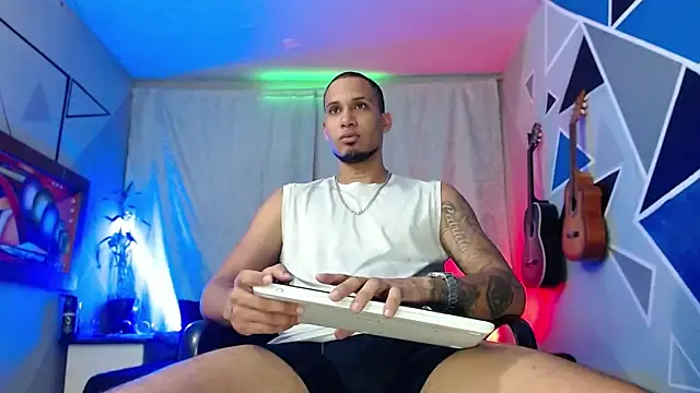 MagnusFrost online show from February 4, 2026, 7:31 pm