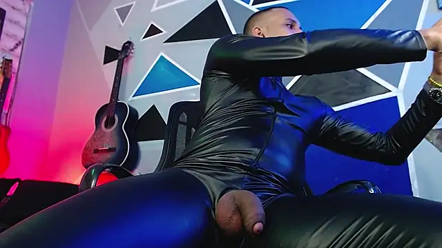 Snapshot of MagnusFrost chatting on September 22, 2025, 9:15 am MagnusFrost online show from September 22, 2025, 9:15 am