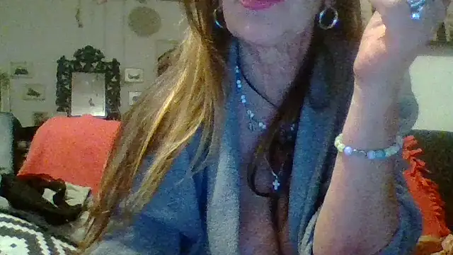 gildamilf online show from November 11, 2025, 7:19 pm