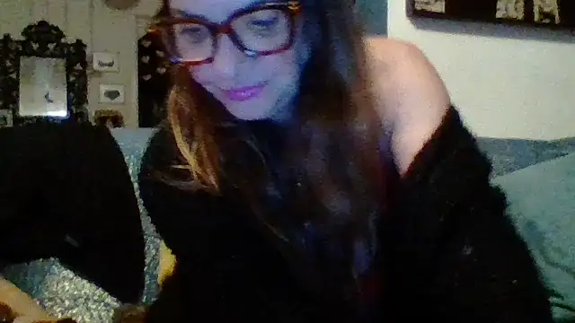 gildamilf online show from March 1, 2026, 7:03 pm