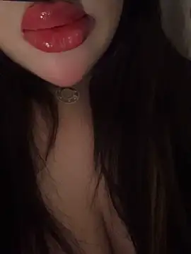 Noha-Sexy online show from November 6, 2025, 1:26 pm