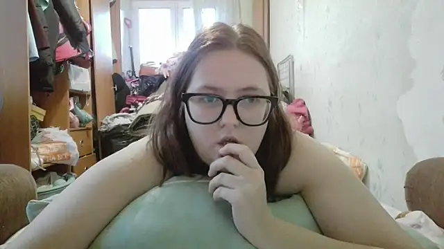 DesireMelissa online show from November 24, 2025, 6:24 am