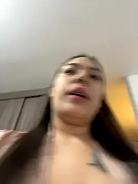 Snapshot of Latina_vanessa chatting on October 14, 2025, 10:53 pm Latina vanessa online show from October 14, 2025, 10:53 pm