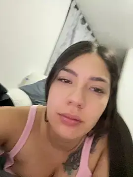 Snapshot of Latina_vanessa chatting on September 29, 2025, 5:14 am Latina vanessa online show from September 29, 2025, 5:14 am