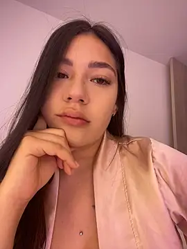 Snapshot of Latina_vanessa chatting on March 4, 2025, 11:22 pm Latina vanessa online show from March 4, 2025, 11:22 pm