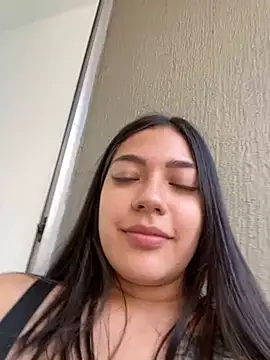 Snapshot of Latina_vanessa chatting on March 16, 2025, 8:32 pm Latina vanessa online show from March 16, 2025, 8:32 pm