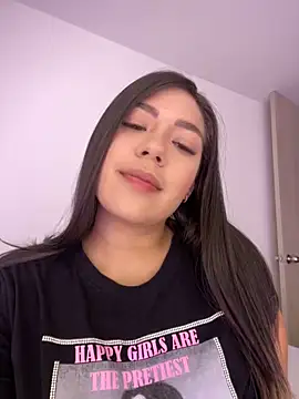 Snapshot of Latina_vanessa chatting on March 3, 2025, 10:42 pm Latina vanessa online show from March 3, 2025, 10:42 pm