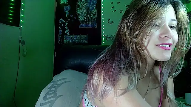 Snapshot of Elith_20 chatting on September 23, 2025, 7:59 am Elith 20 online show from September 23, 2025, 7:59 am