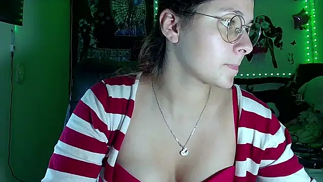 Snapshot of Elith_20 chatting on October 25, 2025, 5:17 am Elith 20 online show from October 25, 2025, 5:17 am