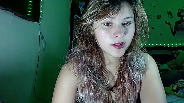 Snapshot of Elith_20 chatting on September 25, 2025, 3:45 am Elith 20 online show from September 25, 2025, 3:45 am