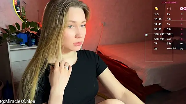 ChloeMillerMeow online show from April 25, 2026, 8:17 pm