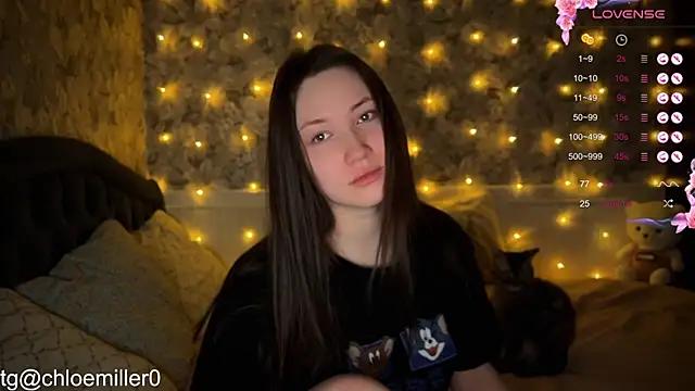 ChloeMillerMeow online show from February 13, 2025, 7:21 pm