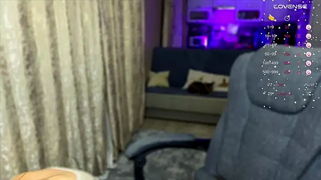 Snapshot of ChloeMillerMeow chatting on September 21, 2025, 7:41 pm ChloeMillerMeow online show from September 21, 2025, 7:41 pm