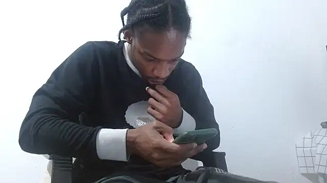 Larry-n-clouds online show from February 25, 2026, 2:56 am