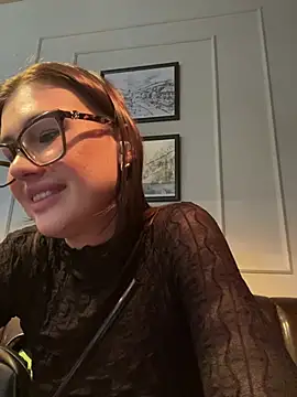 RinaCat online show from March 6, 2025, 8:30 am