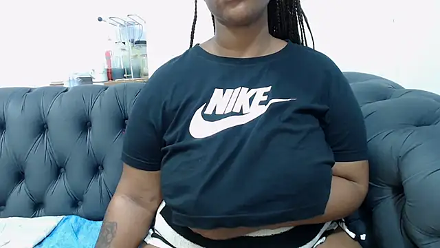 IceBellaCane313 online show from March 28, 2026, 4:46 am