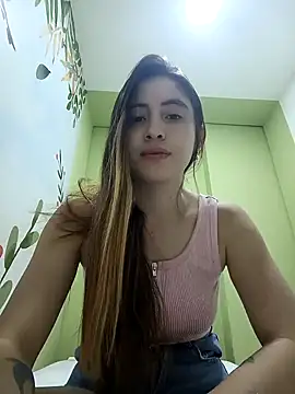 Nicol Swift  online show from December 28, 2024, 9:31 am