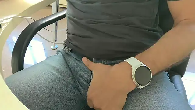 alessandroman2114 online show from September 19, 2025, 10:30 am