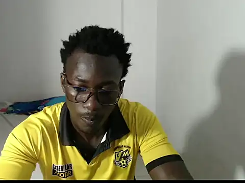  Lowmaypalacios online show from April 13, 2026, 6:12 pm