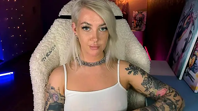 tykioty Miley online show from May 7, 2026, 1:47 pm