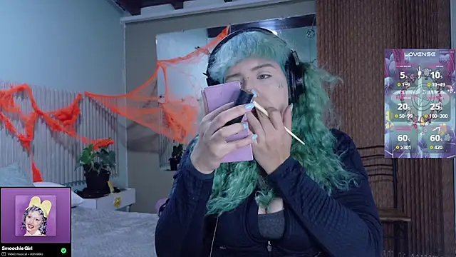 Snapshot of Eli666uwu chatting on October 24, 2025, 4:55 am Eli666uwu online show from October 24, 2025, 4:55 am