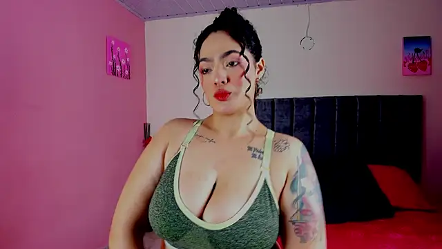 Snapshot of KayllaEvanss_ chatting on December 14, 2024, 3:15 pm KayllaEvanss  online show from December 14, 2024, 3:15 pm