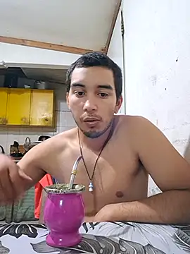 Snapshot of X_xtomas_x chatting on January 10, 2026, 1:34 am X xtomas x online show from January 10, 2026, 1:34 am