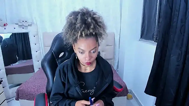 stacie  rouse online show from March 7, 2025, 3:19 am