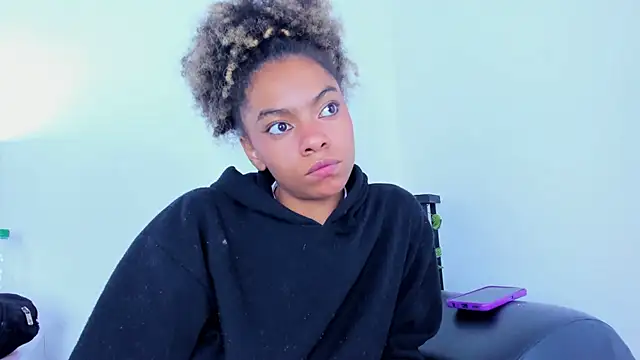 stacie  rouse online show from February 7, 2025, 7:07 am