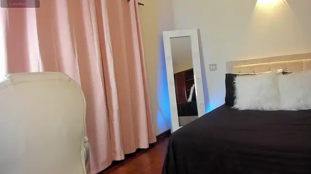 megan connor  online show from March 28, 2026, 2:56 am