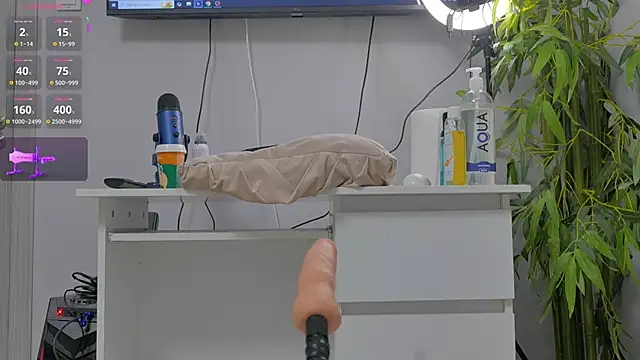 Snapshot of luckyalice_ chatting on October 16, 2025, 7:33 pm luckyalice online show from October 16, 2025, 7:33 pm