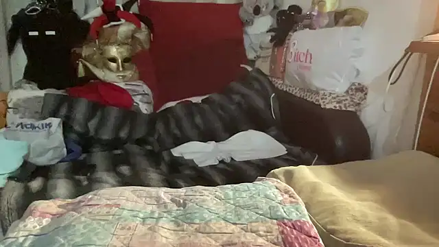 EroticVenetian online show from November 4, 2025, 7:06 pm