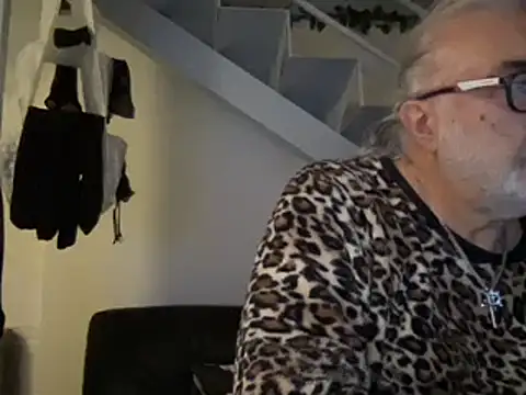 EroticVenetian online show from March 4, 2025, 6:39 pm