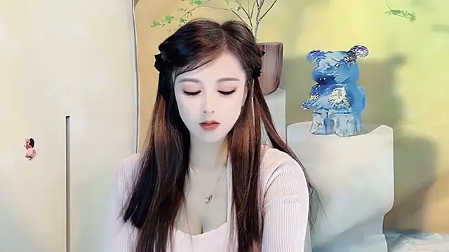 Snapshot of VIWVI chatting on March 10, 2025, 2:39 am VIWVI online show from March 10, 2025, 2:39 am