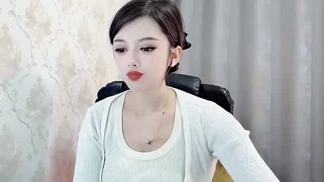 Snapshot of VIWVI chatting on February 8, 2025, 10:29 am VIWVI online show from February 8, 2025, 10:29 am