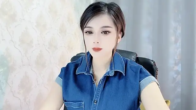 Snapshot of VIWVI chatting on February 22, 2025, 8:07 am VIWVI online show from February 22, 2025, 8:07 am