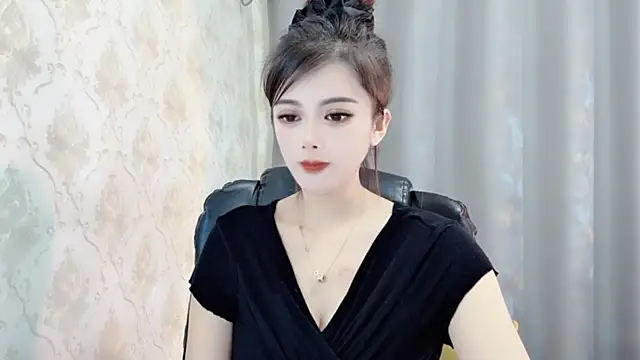 Snapshot of VIWVI chatting on February 10, 2025, 1:01 pm VIWVI online show from February 10, 2025, 1:01 pm