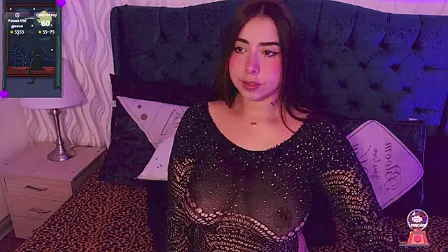 ANNE HONEY55 online show from December 15, 2025, 9:20 pm