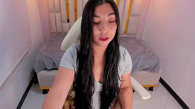 Karla hernandez  online show from March 1, 2025, 11:06 am
