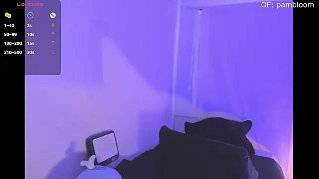 Snapshot of droolingdollfacee chatting on October 21, 2025, 8:52 pm droolingdollfacee online show from October 21, 2025, 8:52 pm