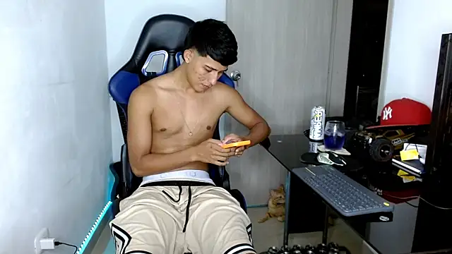 Juan da01 online show from March 10, 2025, 3:23 am